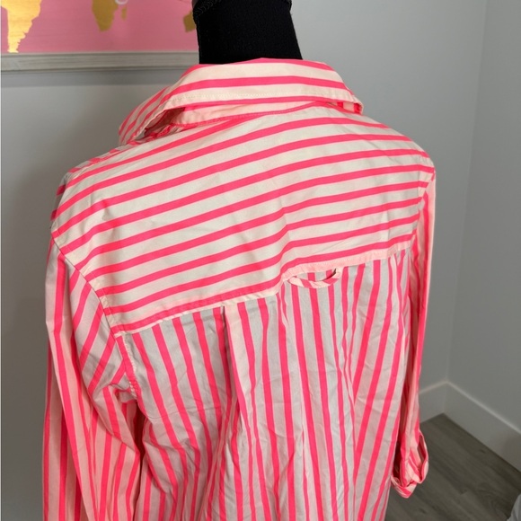 A new day Neon Pink And White Long Sleeve Button Up (M) - Picture 4 of 10